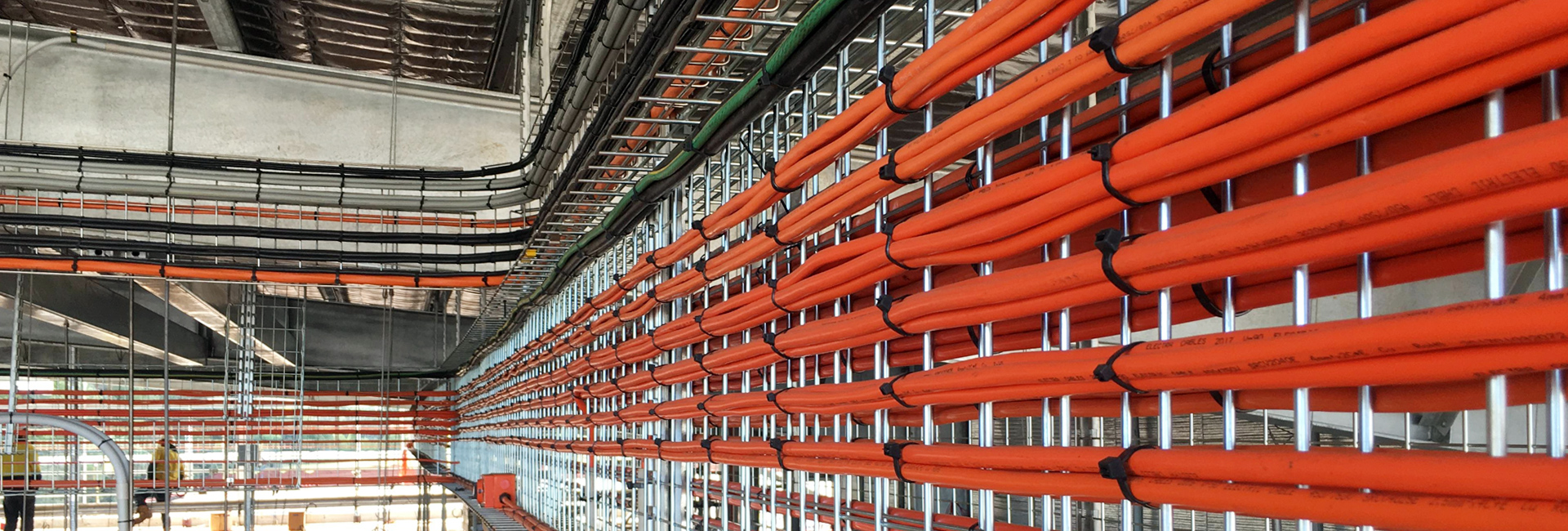 EL BORN - Instalacije